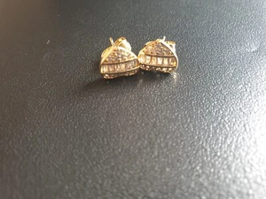 18 ct Gold Layered Stud Earring Heart with White Cubic Zirconia micro pave - Picture 1 of 4