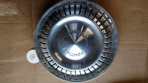 Vintage Pontiac 13" hubcap a130 - Bild 1 von 2