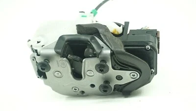 2015-2020 CHEVROLET TRAX ATUADOR DE TRAVA DE PORTA LATERAL DO PASSAGEIRO DIANTEIRO DIREITO FABRICANTE DE EQUIPAMENTO ORIGINAL - Imagem 1 de 4