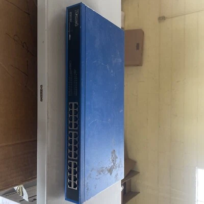 Zonet ZFS3124 24-Port 10/100 Ethernet Switch - Image 1 of 2