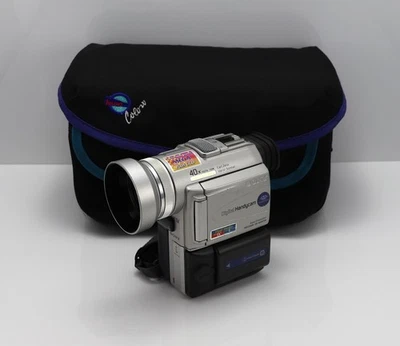 SONY HANDYCAM DCR-PC100E VIDEOCAMERA MINI DV NASTRO VIDEOCAMERA - Immagine 1 di 4
