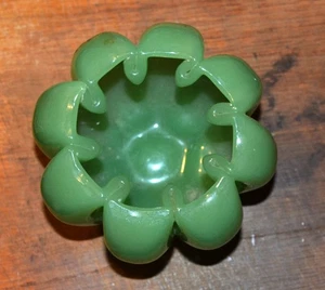 VTG Fenton Jadeite Glass Bowl 5 x 3 ¾ - Picture 1 of 6
