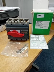Schneider 160 Amp 4 pole  switch disconnector  75201837A  VAT reg. - Picture 1 of 8
