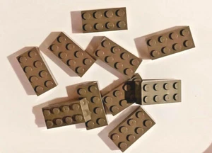 LEGO VECCHIO LOTTO MATTONCINI GRIGIO SCURO / DIMENSIONI 2x4 / quantità 10x / parte #3001 elemento #4113855 - Foto 1 di 2