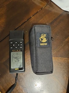 Garmin GPS 12XL Handheld 12 Channel Personal Navigator Mapping Hiking Trekking - Picture 1 of 4