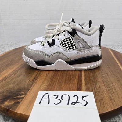 Tênis Jordan 4 retrô militar preto TD atlético casual infantil 8c BQ7670-111 - Imagem 1 de 4