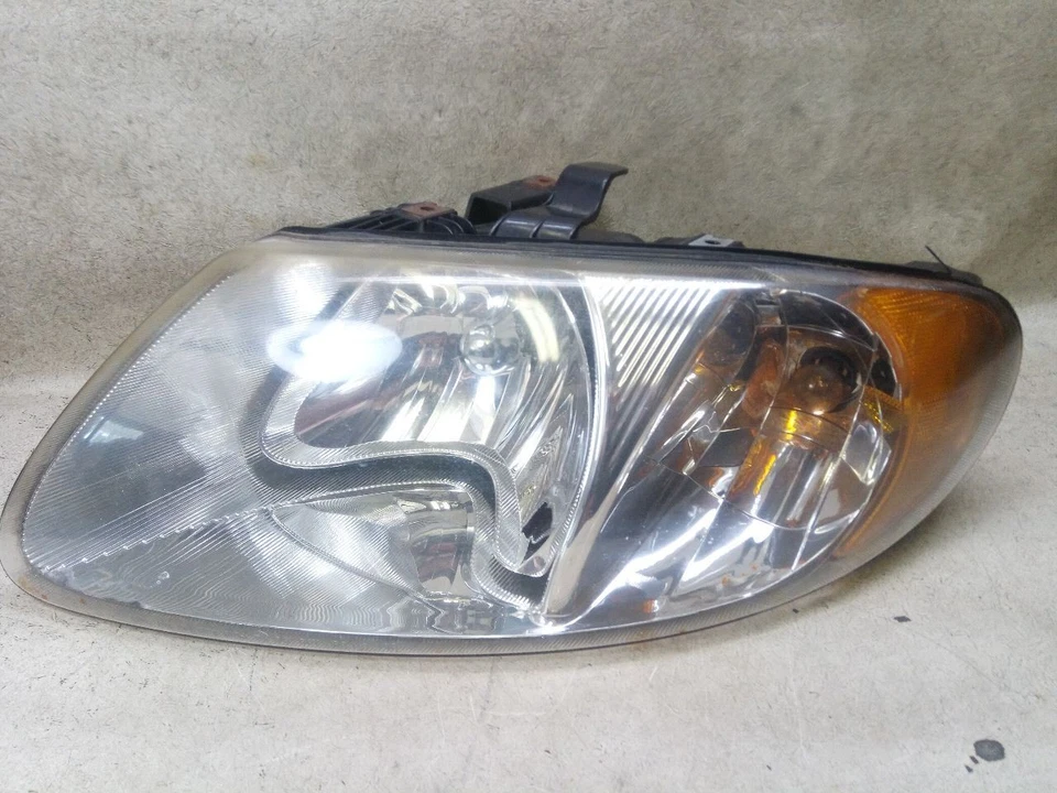 Driver Left Headlight Fits 01-07 DODGE CARAVAN d223-201816 - Image 1 of 4