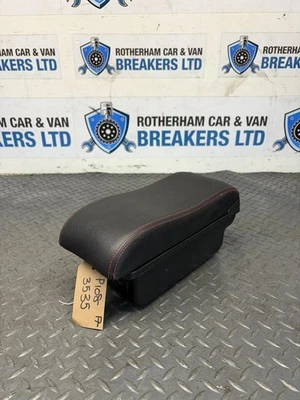 PEUGEOT 108 (2017) - REPOSABRAZOS CONSOLA CENTRAL Foto 1 de 4