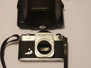 Yashica J-5 analoge Spiegelreflexkamera 35 mm nur Gehäuse defekt Timer Auslöser funktioniert Teiltest - Bild 1 von 7