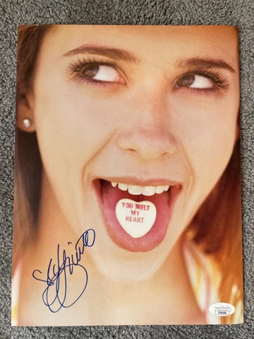 Jennifer Love Hewitt signed JSA COA 9x12 Magazine Page Sexy Hot psa bas Cover