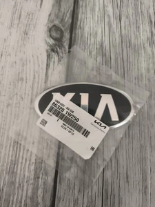 Véritable Neuf Kia Hayon Badge Coffre Arrière Emblème Pour Cerato 2014-2016 Mk2 - Imagen 1 de 3