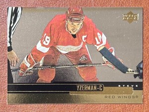 1999-00 Upper Deck Gold Reserve Red Wings Hockey Card #49 Steve Yzerman