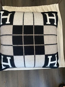 Hermes Avalon III Pillow Ecru/Noir Black Gray Wool Cashmere - Picture 1 of 3