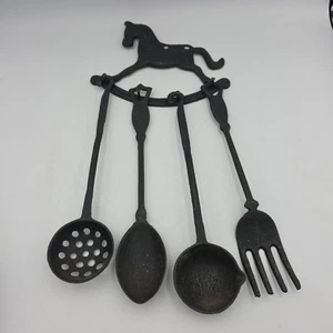 Vintage Gusseisen Utensilien Set für Dekoration Display Made in Taiwan - Bild 1 von 5