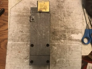 CADWELD ERICO TAC3Q3Q  RUN TO 500 MCM CU CLAD ROD MOLD - Picture 1 of 8