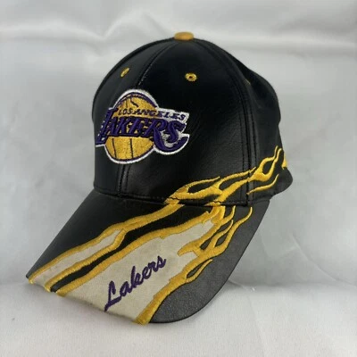 Sombrero de Los Angeles LA Lakers de Colección Y2K Cuero Llama NBA Conferencia Oeste Raro Foto 1 de 4