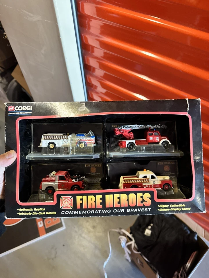 corgi diecast fire trucks  AMerican Classics set #4 - Image 1 of 1