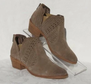 $150 VINCE CAMUTO Beige Suede Leather PRASATA Ankle Booties Boots Shoes US 8 38 - Picture 1 of 6