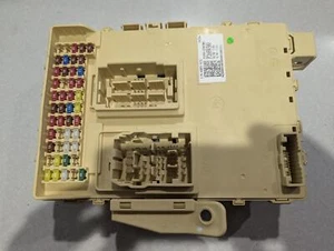 2023 SPORTAGE Cabin Fuse Box ID# 91950-DW380 - Picture 1 of 15