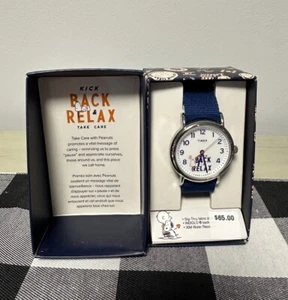 Timex TW2V41900 Unisex Weekender X Peanuts Snoopy 38mm Fabric Strap Watch New - Picture 1 of 5