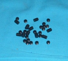 meccano 30 vis sans tête, 69b, 69c (reproduction) 8gr.