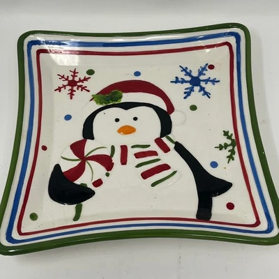 Lindo plato de pingüino de Navidad plato de caramelo vacaciones copos de nieve rojo azul verde acento Foto 1 de 2