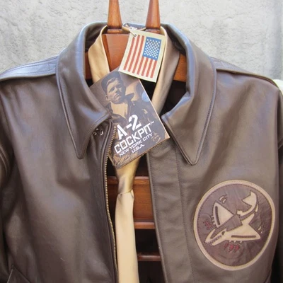 Chaqueta de piloto de combate Cockpit USA 46 L cuero de caballo A-2 75th FS Flying Tigers Segunda Guerra Mundial Foto 1 de 4