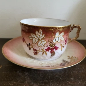 AK Limoges France Porcelain Cup And Saucer Flowers Gold - Bild 1 von 11
