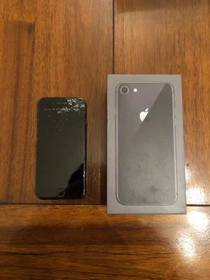 Apple iPhone 8 64GB, Space Grey, Unlocked Broken Screen - Image 1 of 4