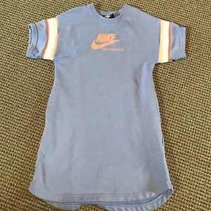 Nike Sportswear Girls Heritage Short-Sleeve Dress Size Small - Picture 1 of 6
