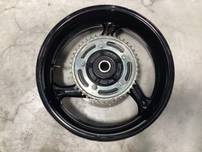 Ступица обода заднего колеса 2018 08–20 Suzuki Hayabusa GSXR 1300 ЧЕРНАЯ от оригинального производителя прямая - Изображение 1 из 2