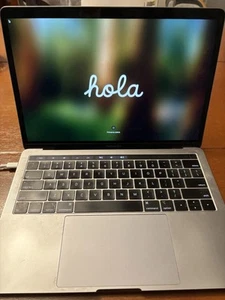 13 Zoll MacBook Pro 121GB HD. 8GB Ram. Gebraucht. Voll funktionsfähig. MacOS Sequoia. - Bild 1 von 7