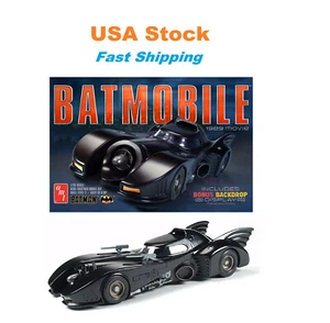 AMT Model Kit, 1989 Batmobile w Backdrop Display, 1/25 scale Plastic model Kit - Picture 1 of 12
