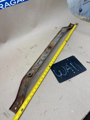 OEM 1996-2001 Dodge Ram 1500 2500 4X4 4WD Auto Trans Transfer Case Cross Member - Image 1 of 4