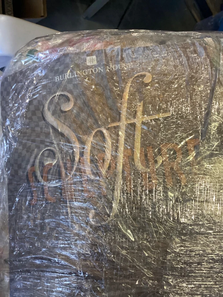 Vintage Burlington Comforter Floral Queen Multicolored Beige Main Color New - Image 1 of 4