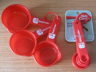 Betty Crocker Red Measuring Spoons/Cups Set--7 Pieces - Image 1 of 4