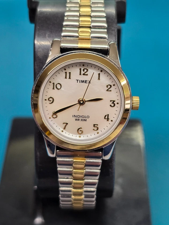 Working Timex Ladies MOP Dial Two-Tone Wristwatch T2M828 - Image 1 of 1