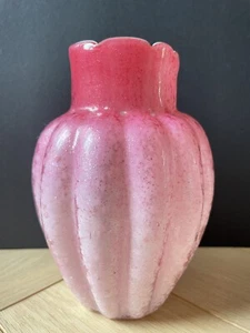 Joli Vase en verre Rose dégradé - Décor églomisé / à paillettes 15cm - Picture 1 of 7