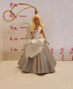 2013 American Greetings Holiday Barbie Ornament j - Bild 1 von 3