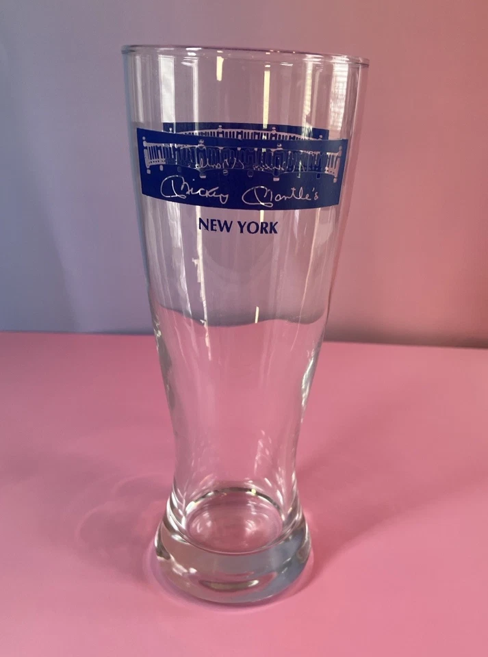 Vintage Mickey Mantle’s Restaurant New York Yankees MLB Pint Glass Beer - Image 1 of 4