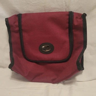 Дорожный чехол с вешалкой для туалетных принадлежностей Maroon American Tourister 10 дюймов x 8 дюймов - Изображение 1 из 4