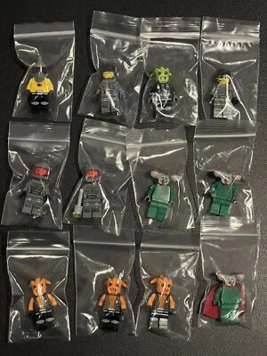 Lego Space Police Minifigures Lot Aliens FAST SHIPPING - Image 1 of 4