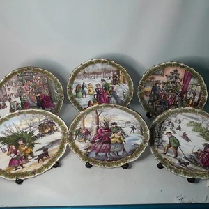 Your Choice of Plates VICTORIAN CHRISTMAS Spode Plate Early Victorian Drawing - Picture 1 of 8
