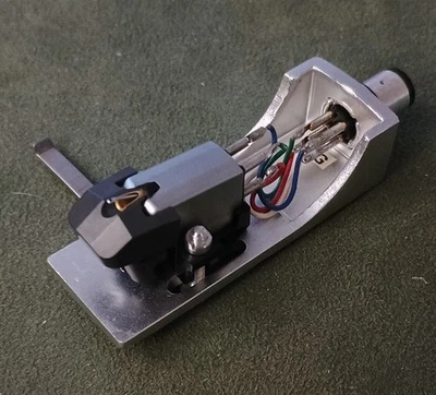 Testina Jvc Z1S con puntina nuova e conchiglia JVC alluminio - Image 1 of 4