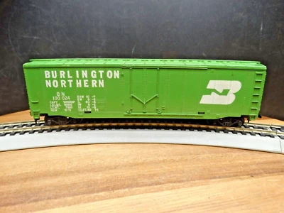 TYCO H0 51' Burlington Northern BN 100024 Box Car - Image 1 of 4