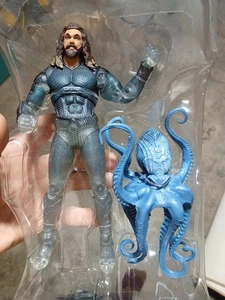 McFarlane Toys DC GOLD LABEL AQUAMAN MOVIE Stealth Suit w/Topo 7" Action Figure - Picture 1 of 4
