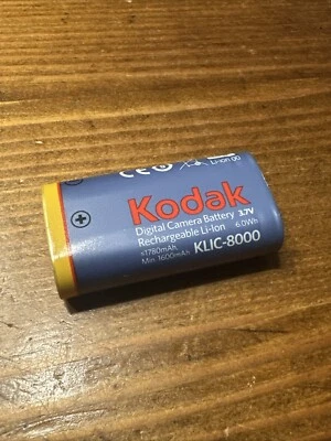 老式正品柯达 KLIC-8000 锂离子充电电池数码相机 — 第 1/4 张图片