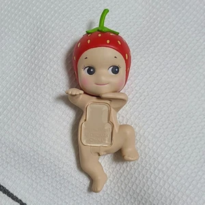 Sonny Angel Hippers Harvest Series Strawberry Cute Figure From Japan Mint - Picture 1 of 2
