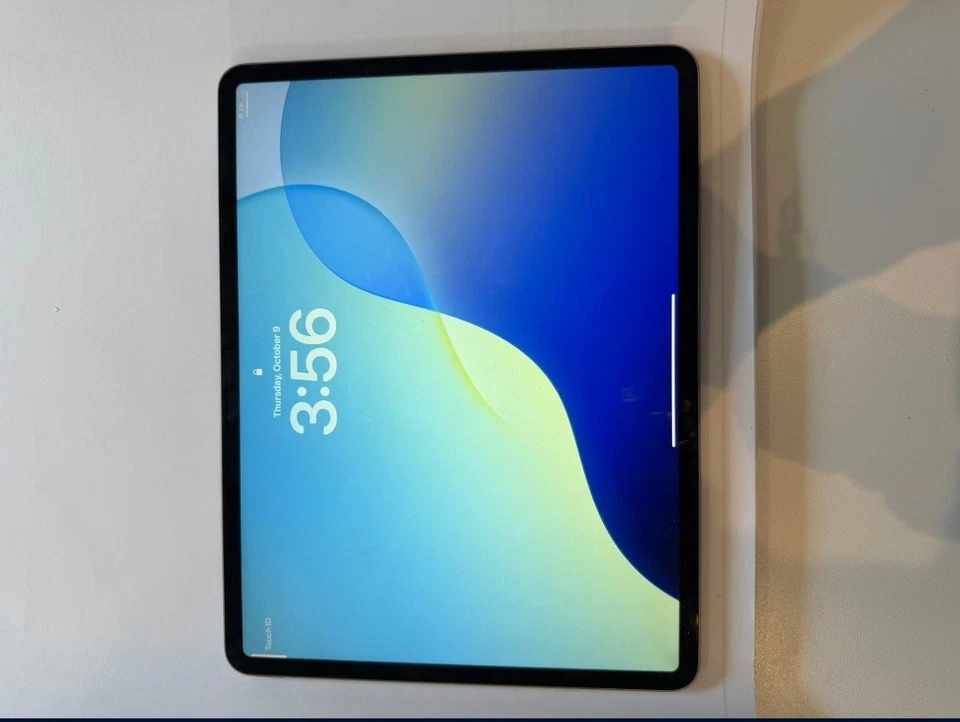 Tablet Apple iPad Pro 13 pulgadas Foto 1 de 3