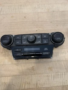 2015 - 2020 Yukon Tahoe Suburban A/C Heater Climate Control Unit 84258727 💎 OEM - Picture 1 of 6